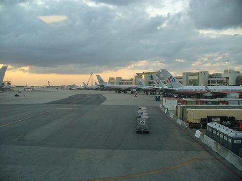miami-aeropuerto-turismo.jpg